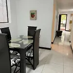 Apartamento En El Poblado Cerca Universidad Ces